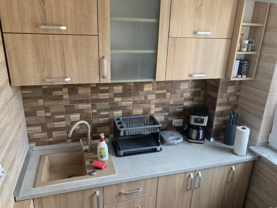Cozy Flat Apartment Pitesti Ngoại thất bức ảnh